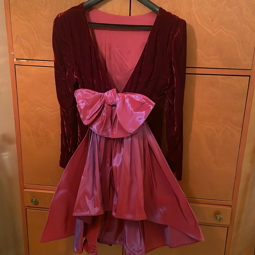Guy Laroche dress! Made in France. Vintage, velvet and satin bow! Holiday dress - Picture 4 of 4